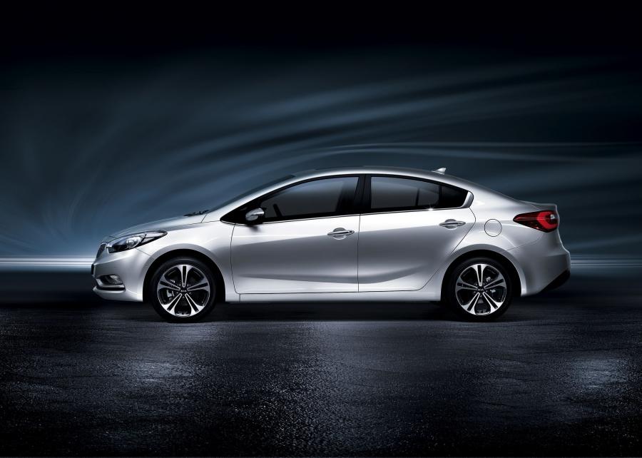  Kia Cerato 2013 года  (фото 2 из 9)